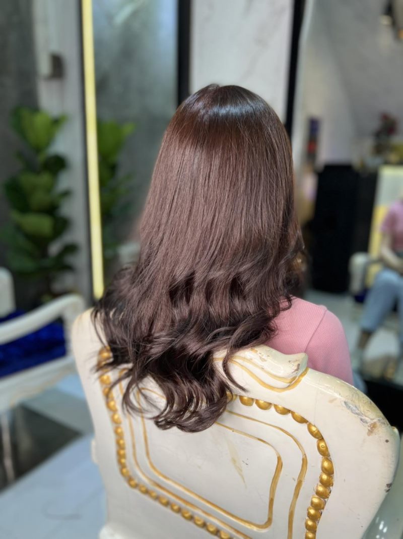 U30 trẻ hóa nhờ mái tóc tại salon Nguyễn Vàng